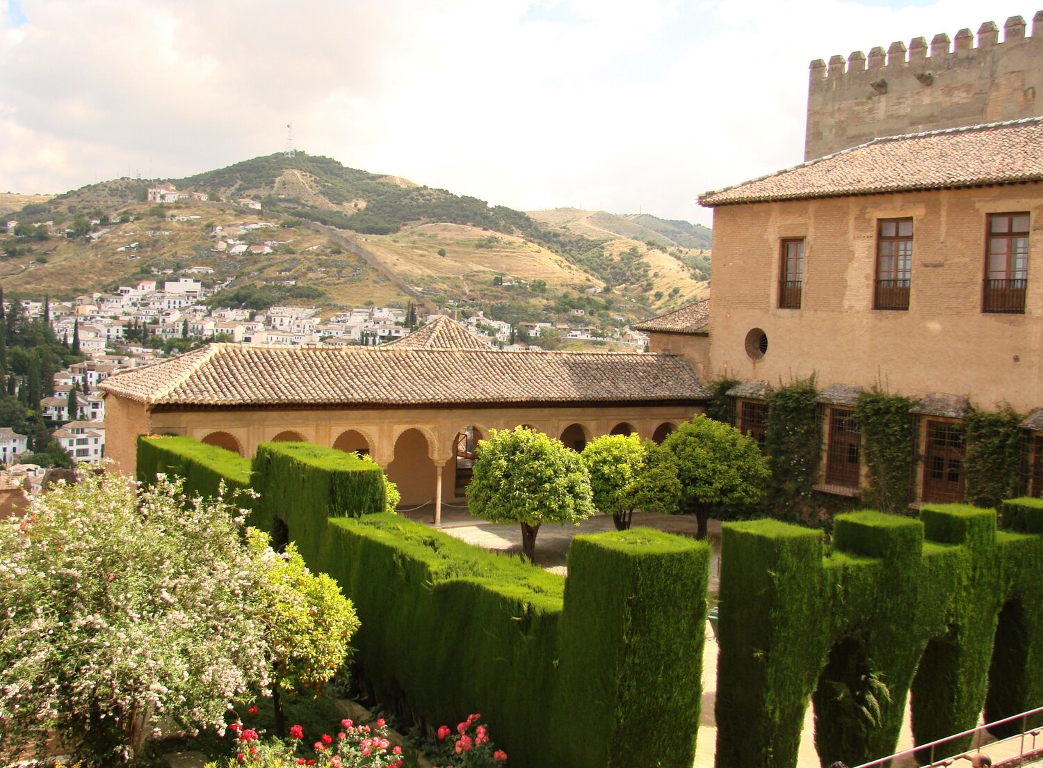 Дворцы и сады Альгамбры: как организовать самостоятельную экскурсию