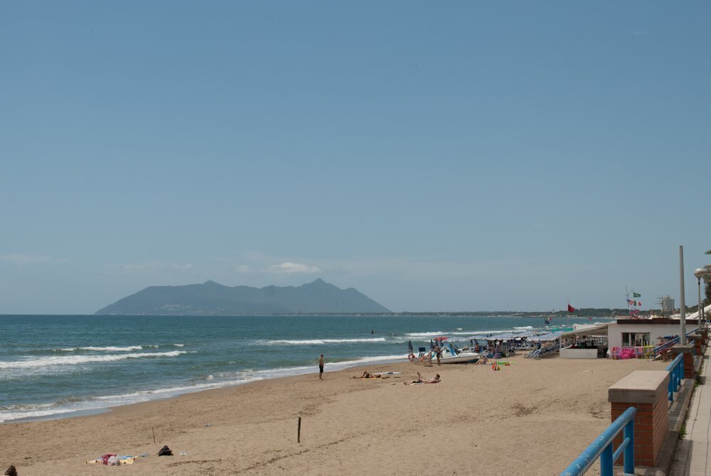 Пляж в Террачине
