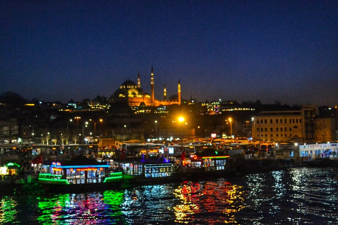 Огни ночного Стамбула