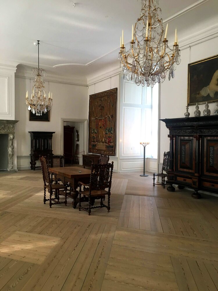 Мебель из дерева в стиле ренессанса и барокко
