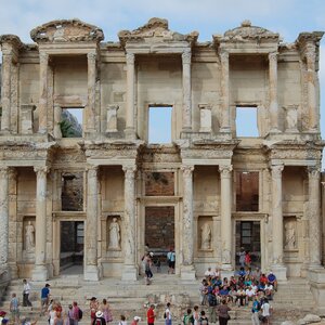 Самостоятельная экскурсия в Эфес: что посмотреть, как добраться и где остановиться