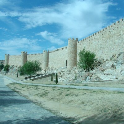 Авила: достопримечательности города-крепости за один день