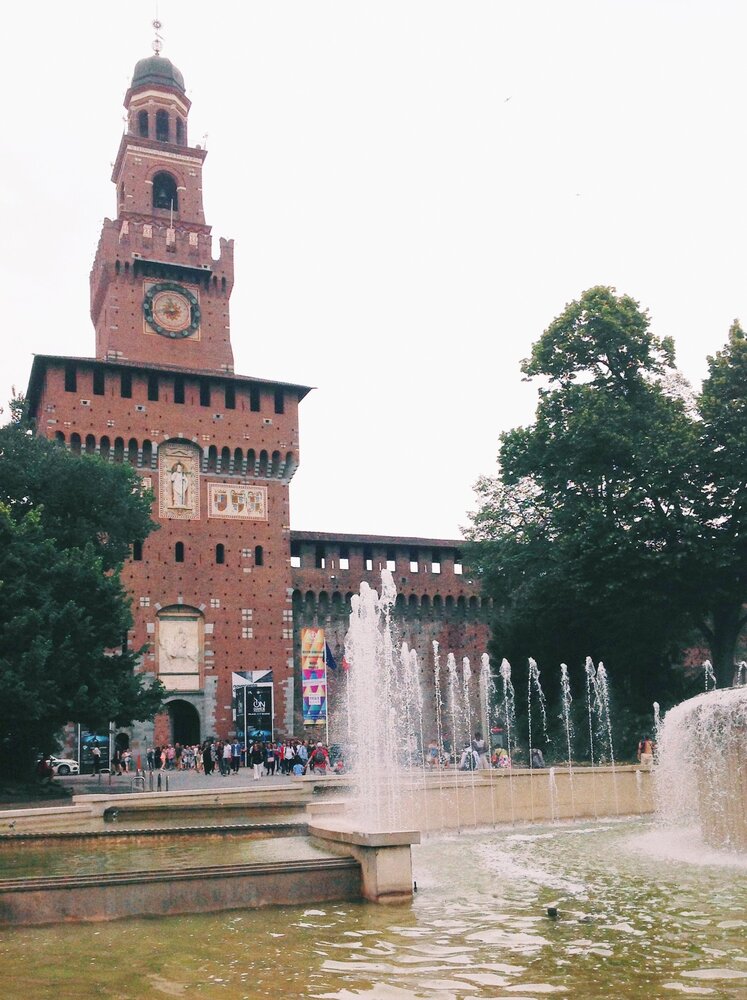 Fountain in front of Sforza Castle