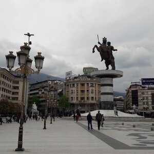 Skopje sights in 2 days: city of monuments and oriental bazaars