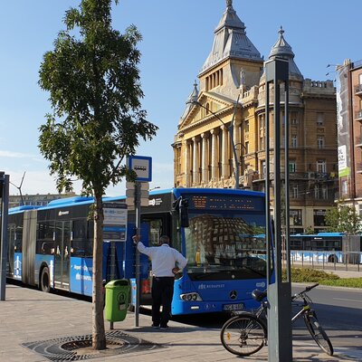 Buses, trolleybuses, streetcars and ferries: all public transportation in Budapest