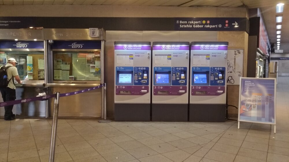 Ticket offices and ticket machines in the subway