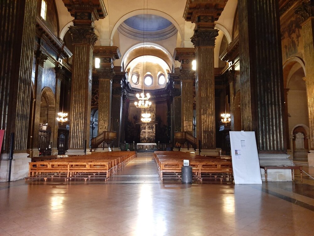 Bika Cathedral inside