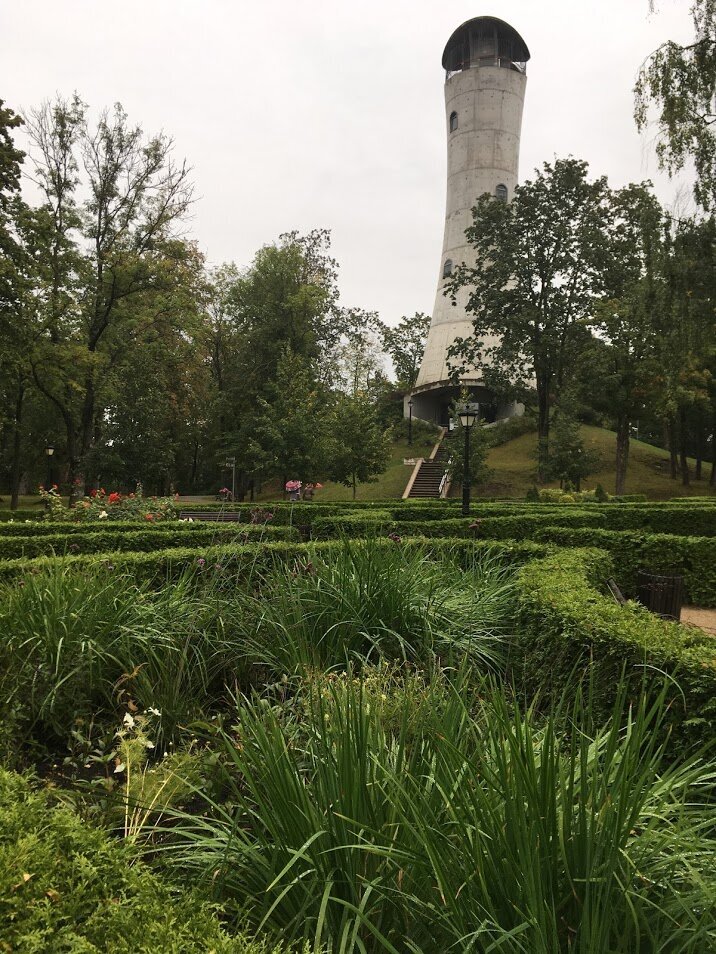 Обзорная башня в парке Зиемельблазма